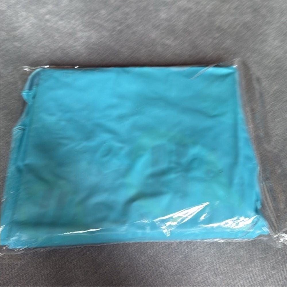 Interactive Cooling Mat for Cats - Water Sensory Pet Cooling Mat - Picture 4 of 4